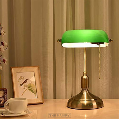 Classic Table Lamp The Manify